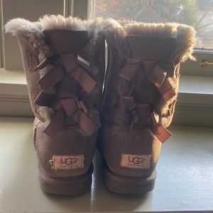 UGG Women’s Bailey Bow II Grey Boots